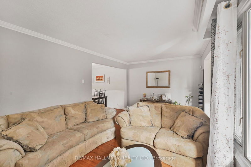 290 Brighton Crt  Oshawa, L1G 6H6 | Image 5