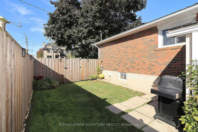 733 Hillview Cres  Pickering, L1W 2R9 | Image 28