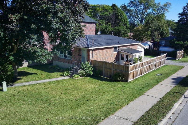 733 Hillview Cres  Pickering, L1W 2R9 | Image 37