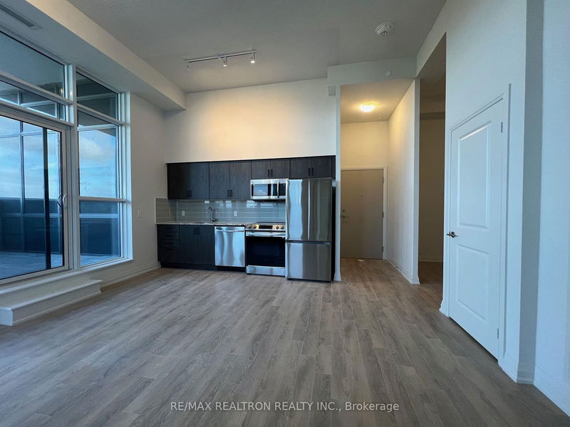 home for lease on 2801-20 Meadowglen Place