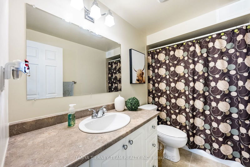 30 Four Winds Dr  Whitby, L1N 9R8 | Image 30