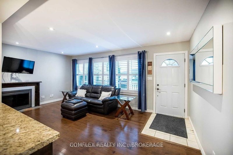 488 Beurling Ave, Oshawa, L1J 2Z9 | Image 2