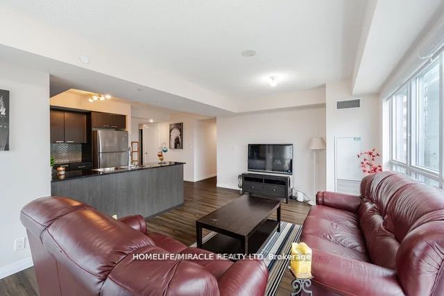  1002 - 2152 Lawrence Ave  Toronto, M1R 0B5 | Image 11