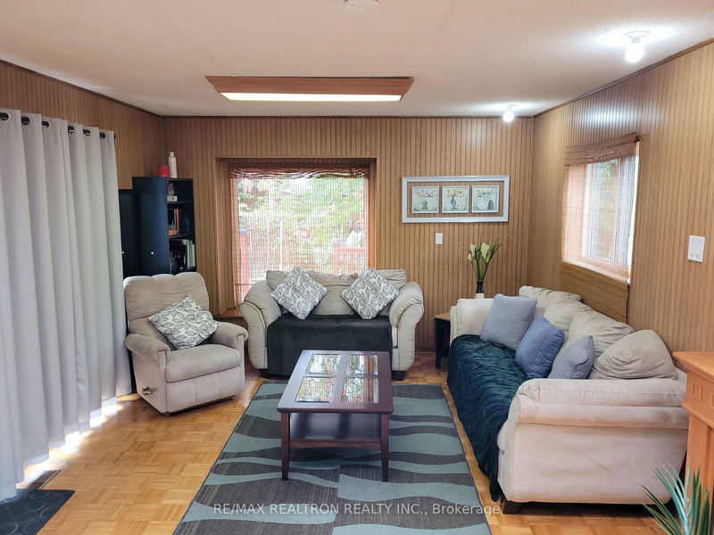 15 United Sq  Toronto, M1B 2B9 | Image 18