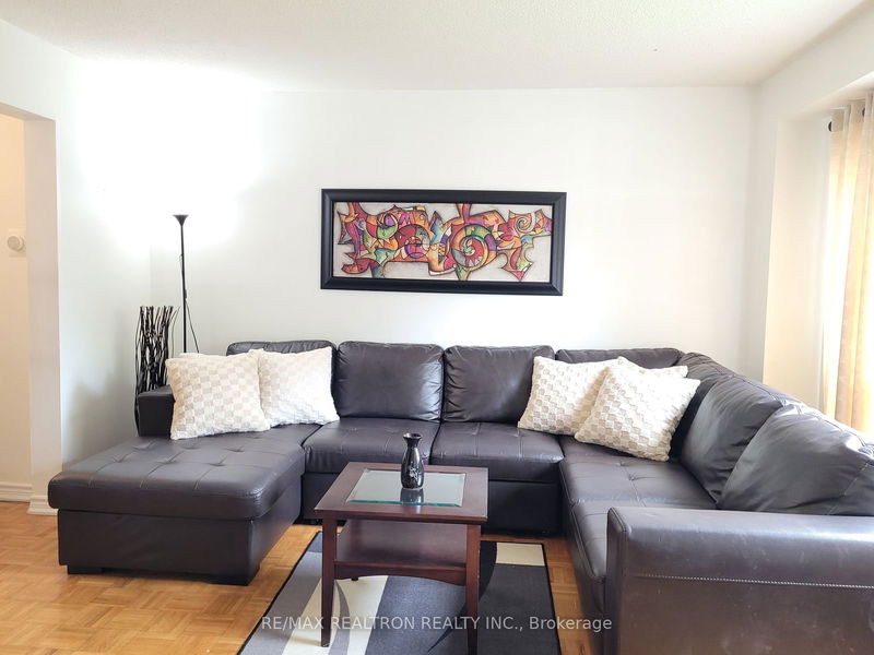 15 United Sq  Toronto, M1B 2B9 | Image 5