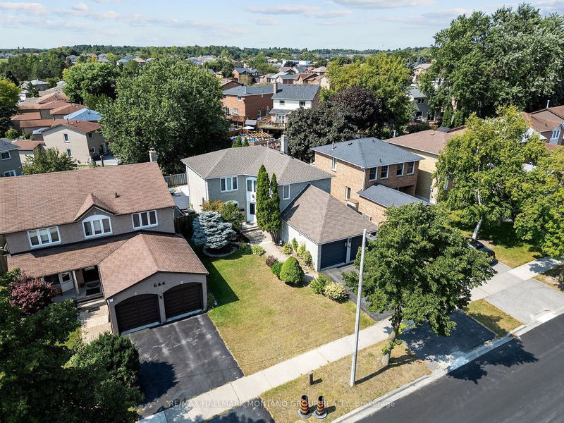 646 Foxwood Tr  Pickering, L1V 3X7 | Image 37