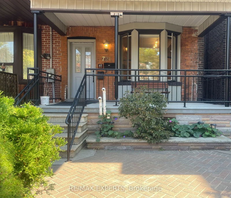 home for lease on MAIN-721 Carlaw Avenue