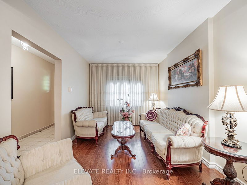 82 Glenmore Rd  Toronto, M4L 3M3 | Image 8