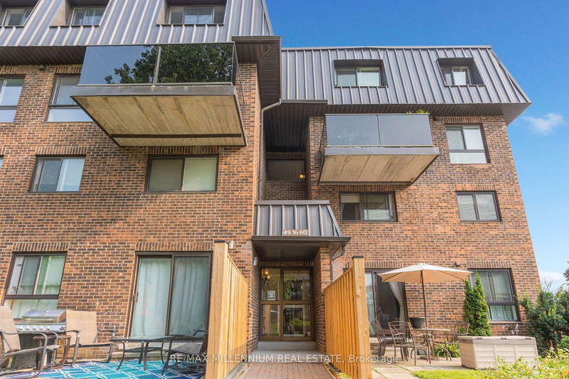 home for lease on 57-53 Taunton Road E