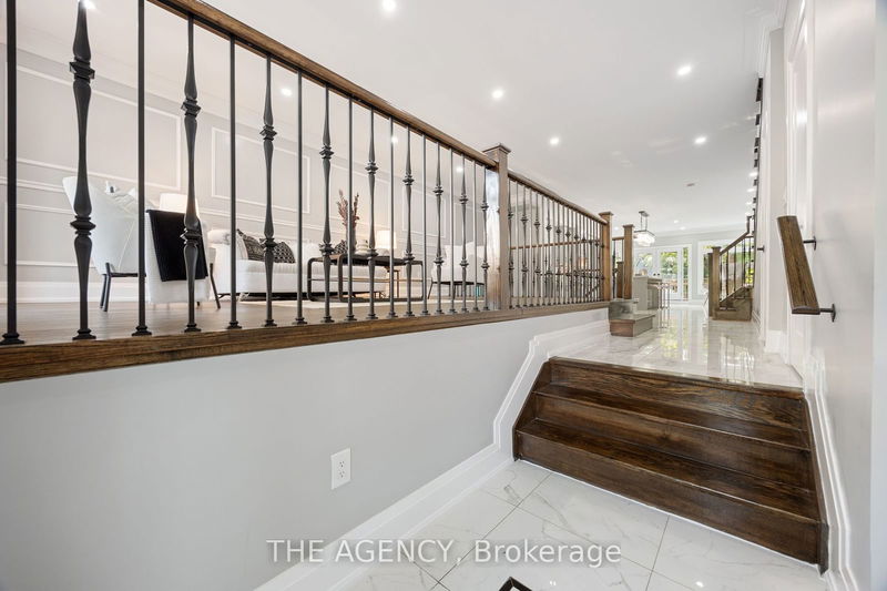 318 Rhodes Ave  Toronto, M4L 3A3 | Image 7