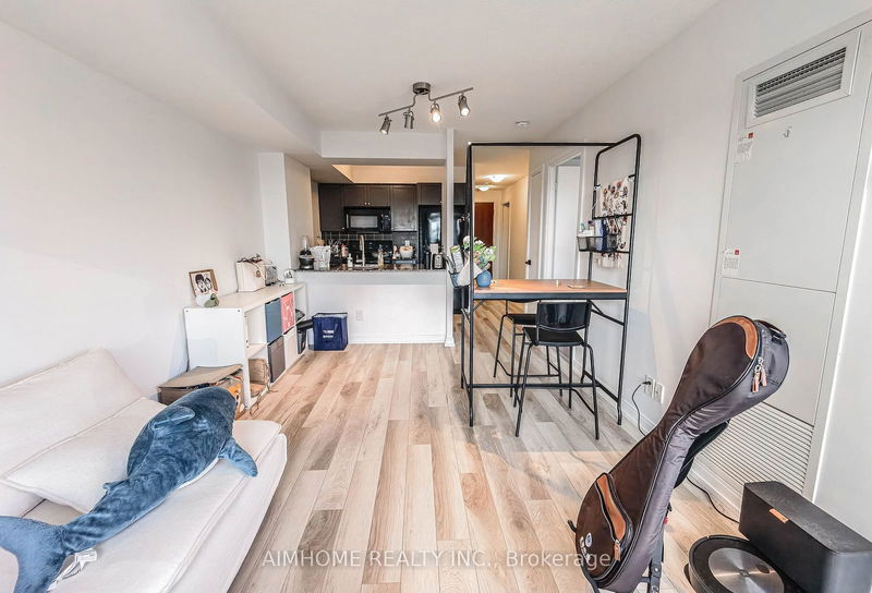  716 - 181 Village Green Sq  Toronto, M1S 0K6 | Image 4