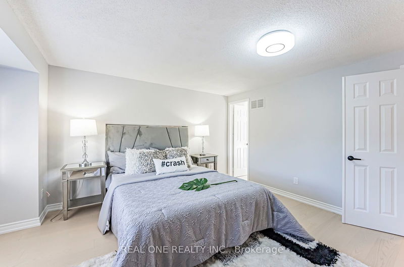 85 River Grove Dr  Toronto, M1W 3T8 | Image 26