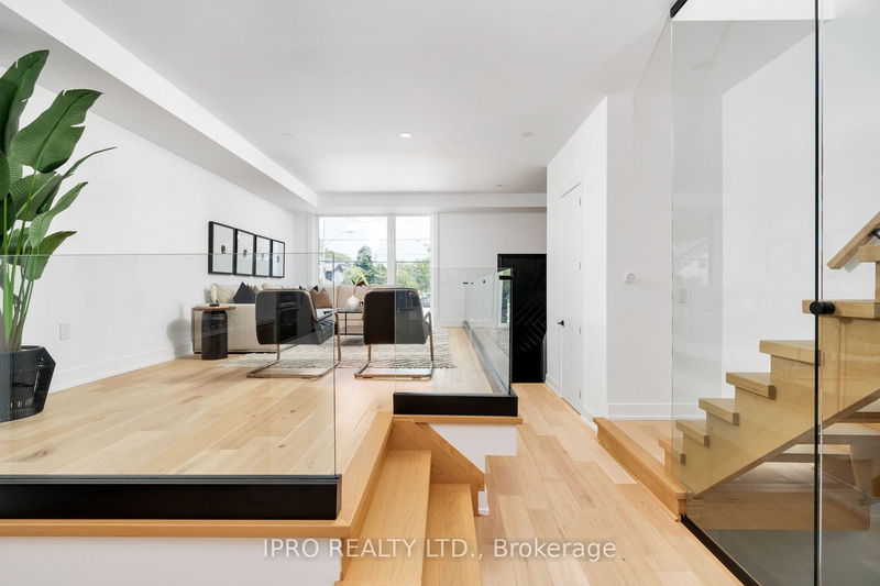 280 Westlake Ave  Toronto, M4C 4T6 | Image 6