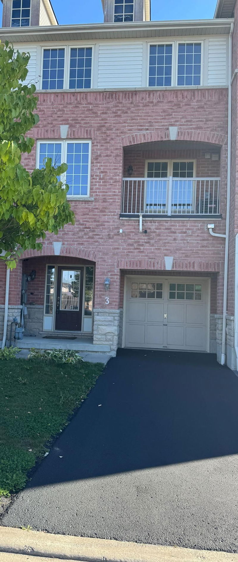 home for lease on 3 Chaston Road