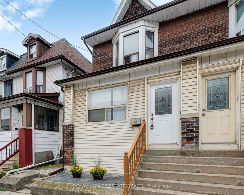 240 Jones Ave  Toronto, M4M 3A6 | Image 1