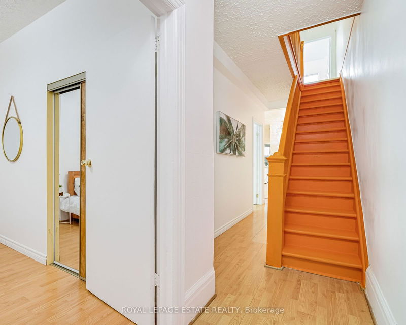 240 Jones Ave  Toronto, M4M 3A6 | Image 16