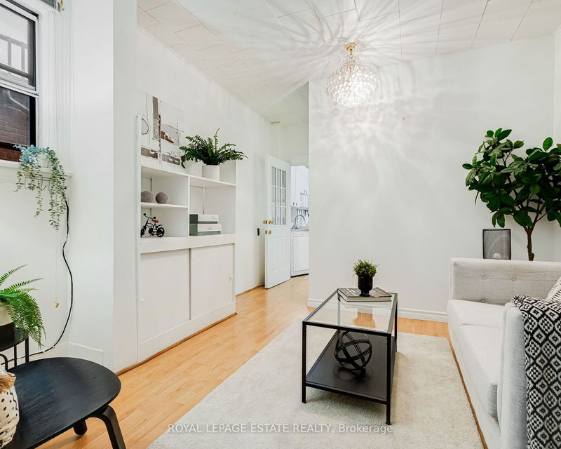 240 Jones Ave  Toronto, M4M 3A6 | Image 3