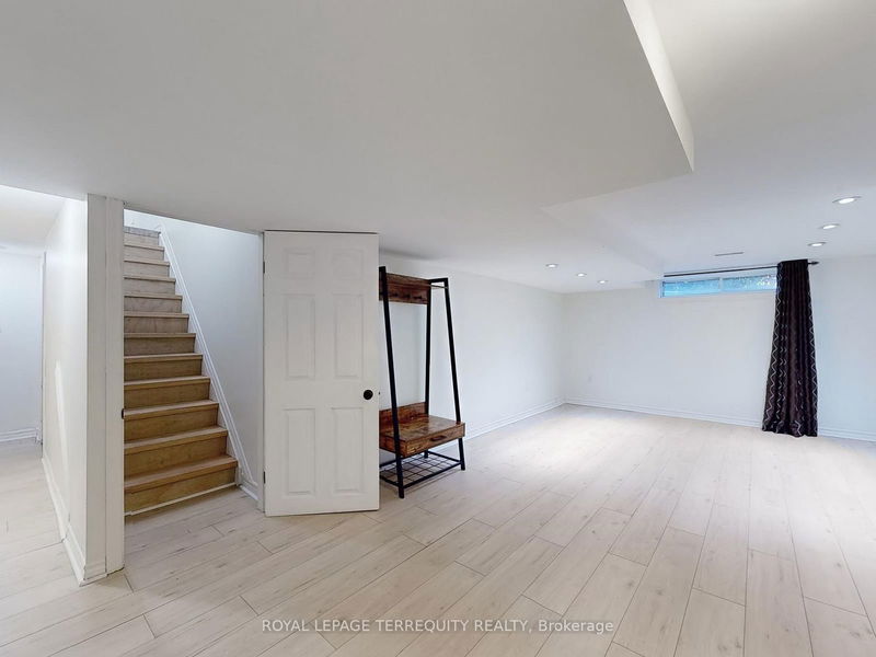 home for lease on BSMT-246 Elizabeth Street