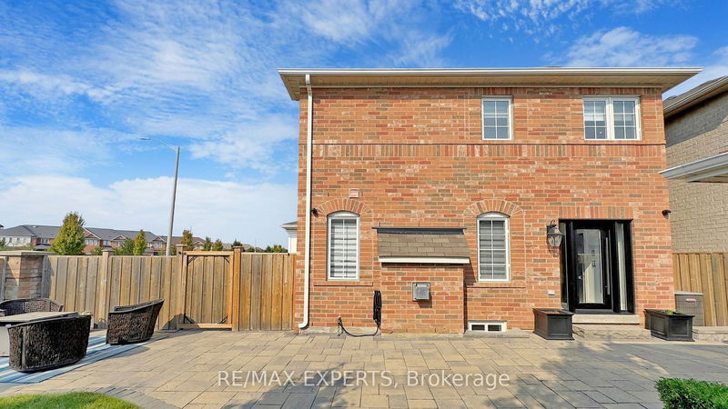 106 Greenhalf Dr  Ajax, L1S 7R6 | Image 33