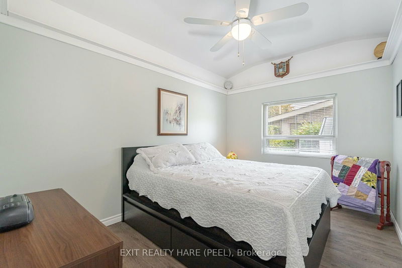 12 Oakley Blvd  Toronto, M1P 3P2 | Image 14