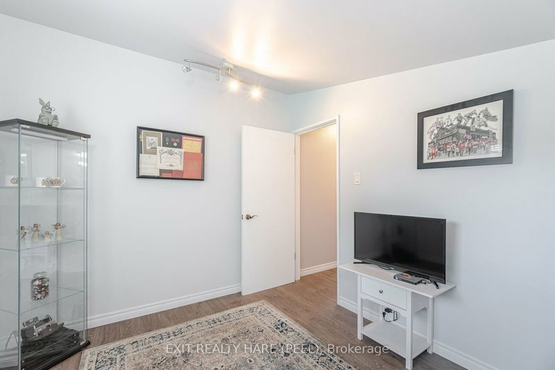 12 Oakley Blvd  Toronto, M1P 3P2 | Image 17