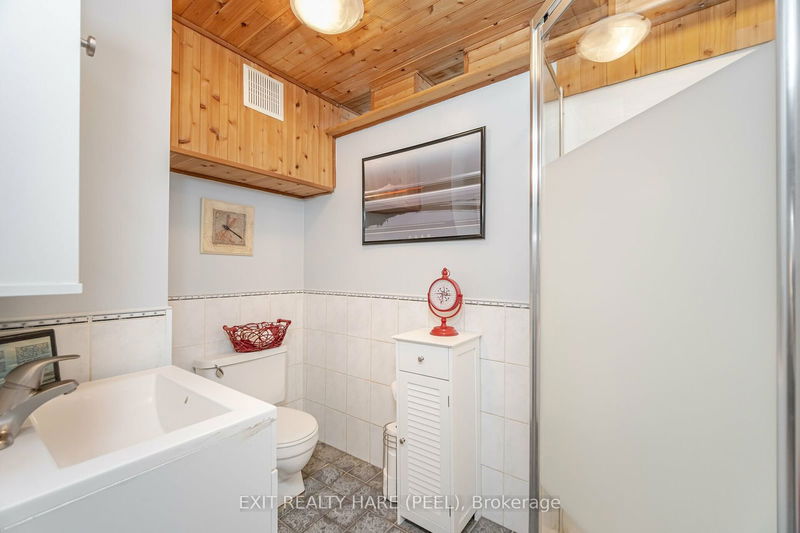 12 Oakley Blvd  Toronto, M1P 3P2 | Image 30