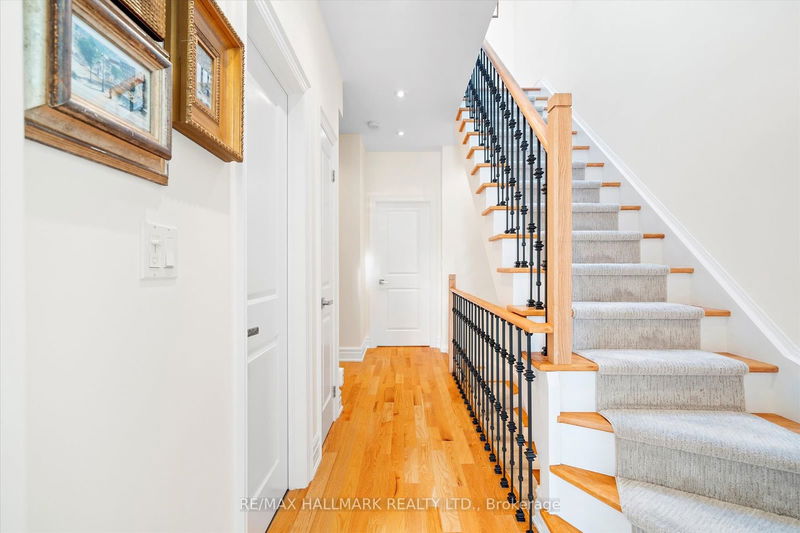 70 Logan Ave  Toronto, M4M 2M8 | Image 16