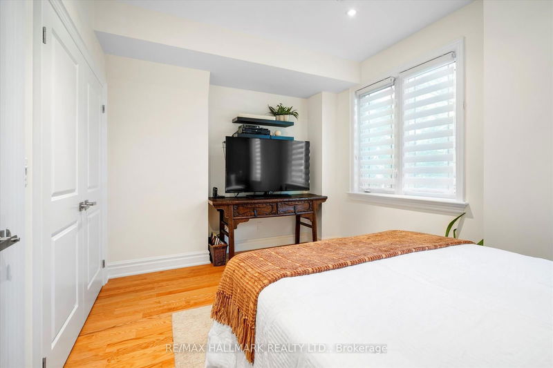 70 Logan Ave  Toronto, M4M 2M8 | Image 19