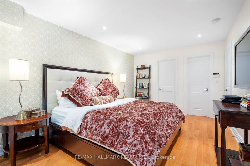 70 Logan Ave  Toronto, M4M 2M8 | Image 25