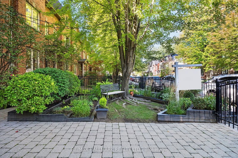 70 Logan Ave  Toronto, M4M 2M8 | Image 3