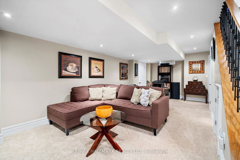 70 Logan Ave  Toronto, M4M 2M8 | Image 34