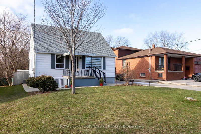 44 Hart Ave  Toronto, M1K 3H1 | Image 1