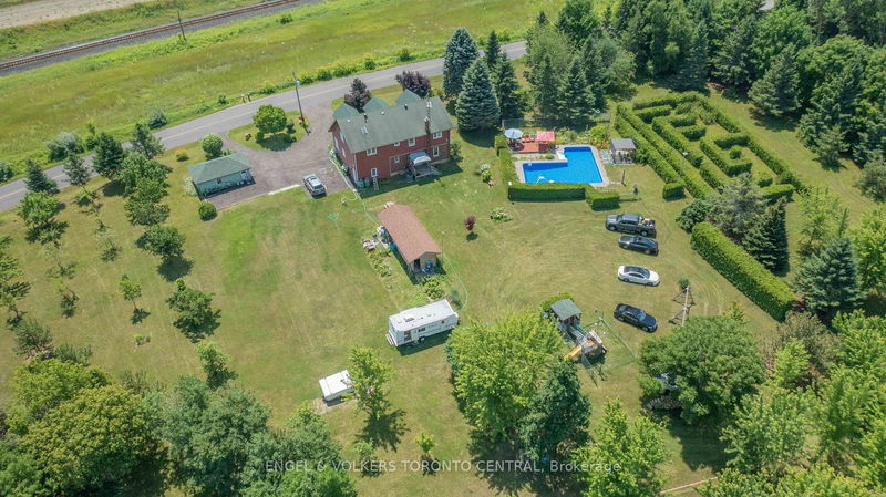 4220 Lakeshore Rd  Clarington, L1B 0H1 | Image 4