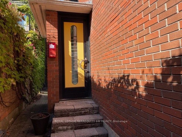 home for lease on 54 Blantyre Avenue