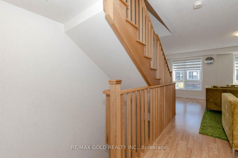 1318 Bradenton Path  Oshawa, L1K 1A9 | Image 12