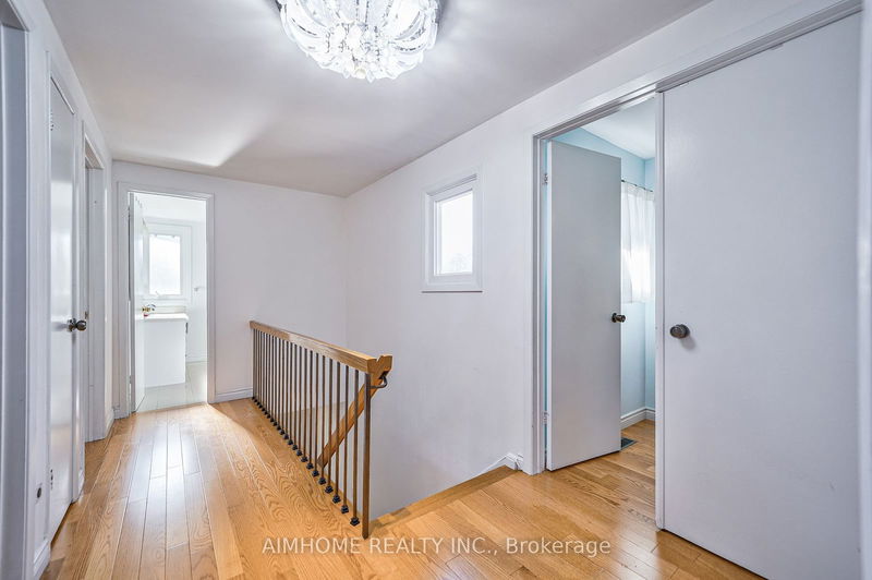 27 Macklingate Crt  Toronto, M1V 1A2 | Image 18