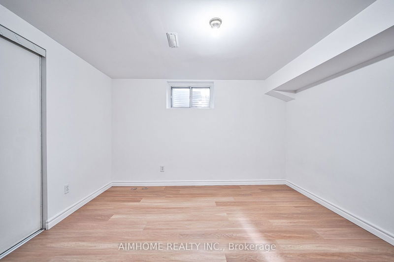 27 Macklingate Crt  Toronto, M1V 1A2 | Image 34