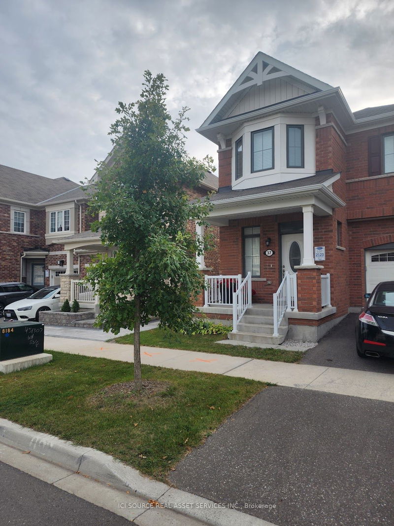 home for lease on 37 Littlebeck Crescent