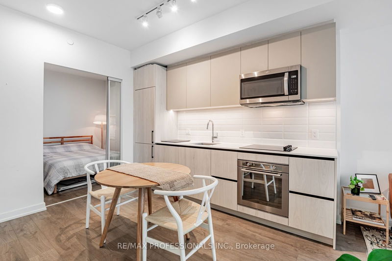  444 - 150 Logan Ave  Toronto, M4M 0E4 | Image 3