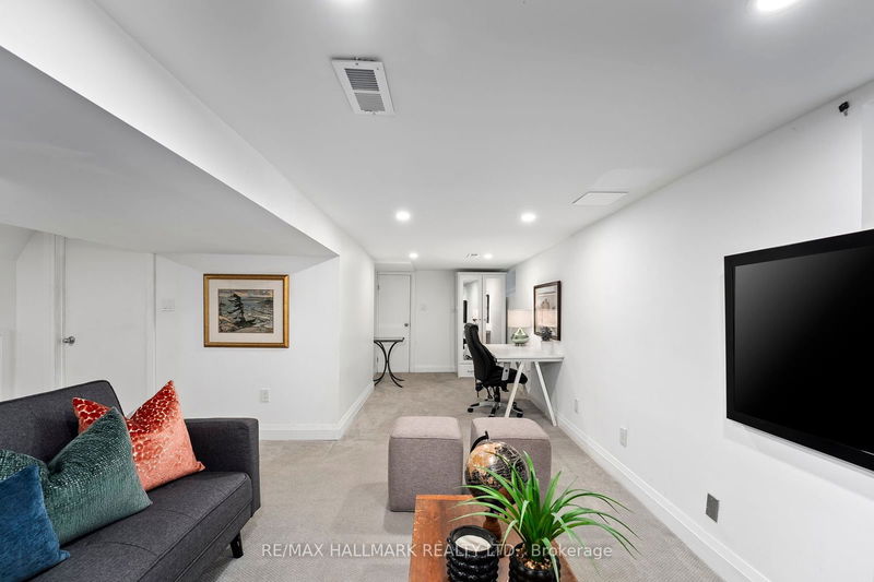 53 Osborne Ave  Toronto, M4E 3B1 | Image 30