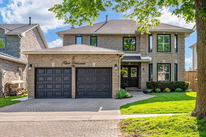 home for lease on 8 Flint Crescent