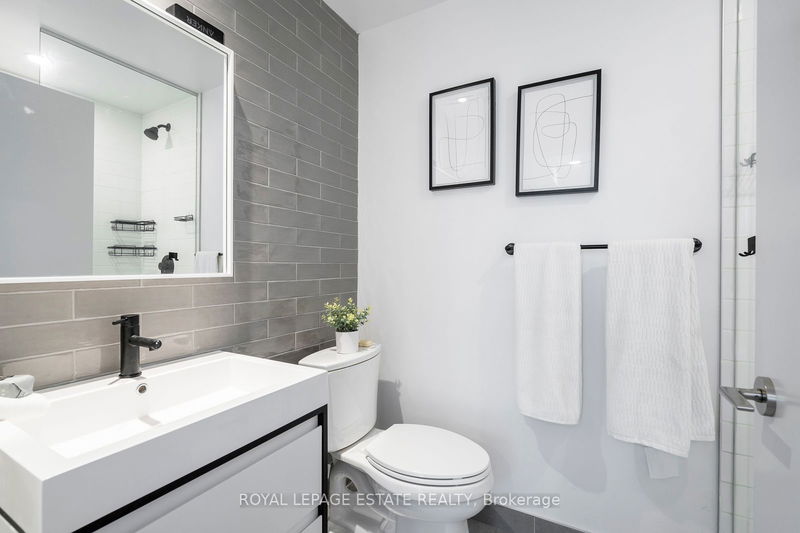 154 Logan Ave  Toronto, M4M 2N3 | Image 23