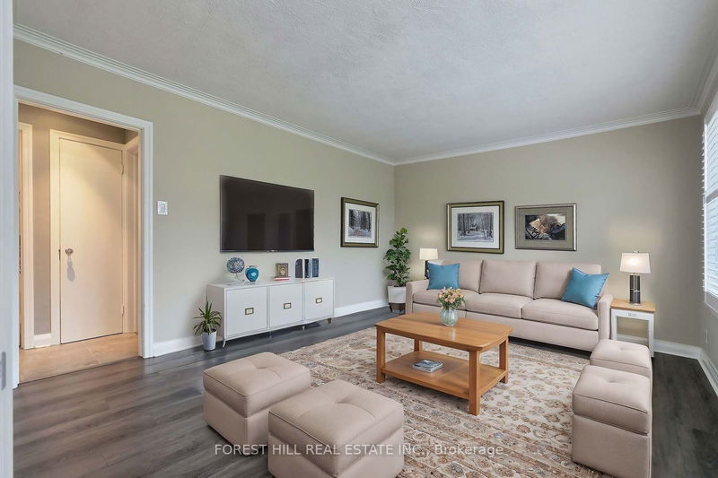 7 Southmead Rd  Toronto, M1L 2H7 | Image 4