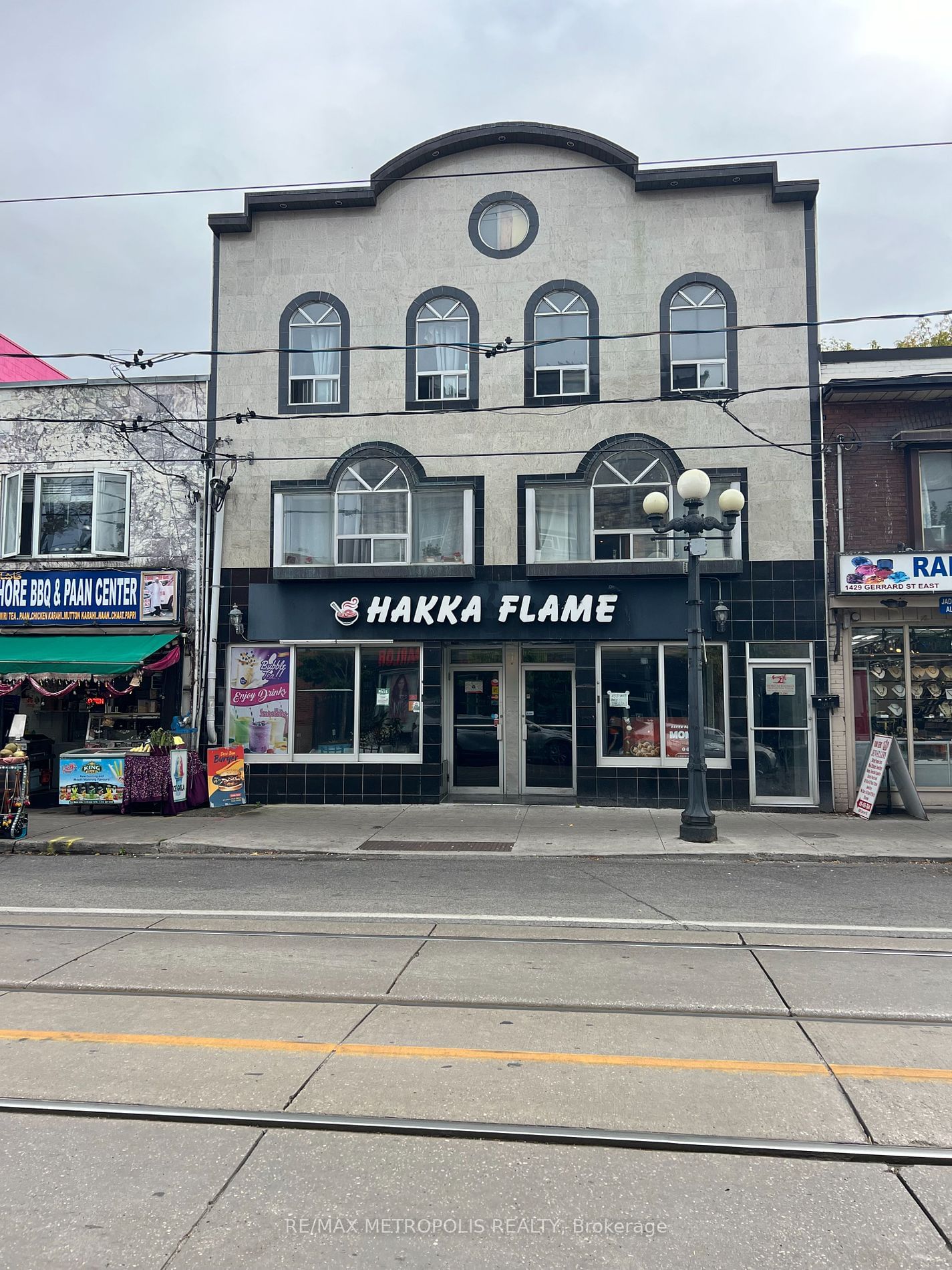 Building in 1433 Gerrard Street