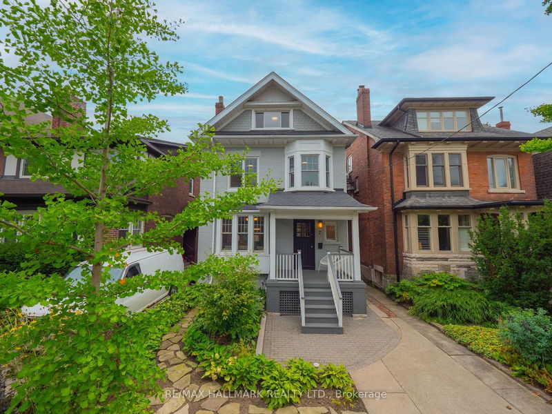 7 Playter Cres  Toronto, M4K 1S1 | Image 1