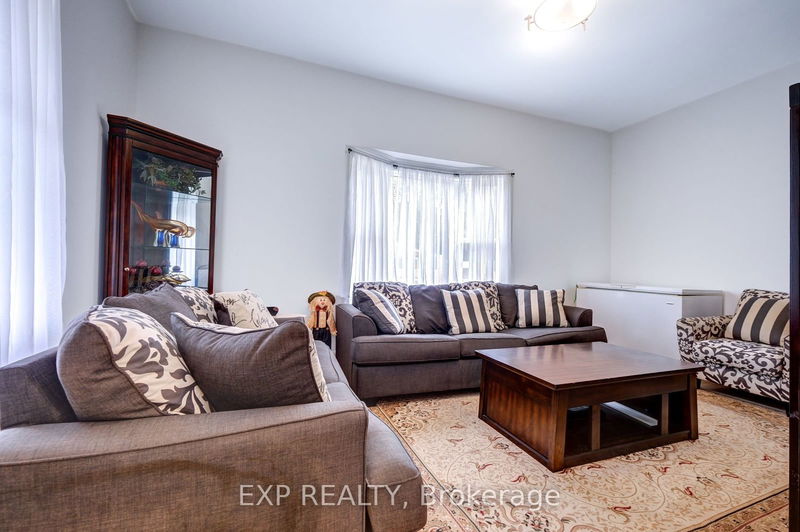 853 Simcoe St S Oshawa, L1H 4K8 | Image 15