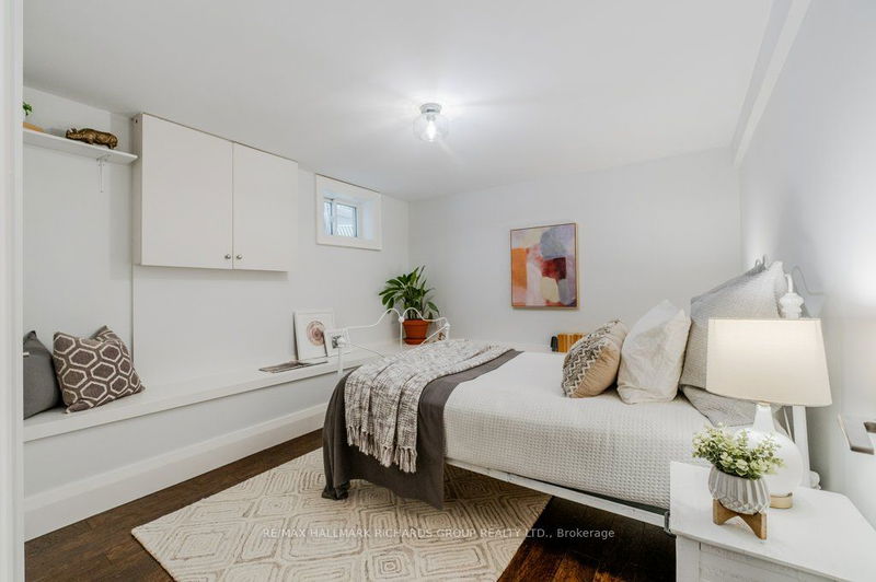 49 Isleworth Ave  Toronto, M4E 1J6 | Image 24