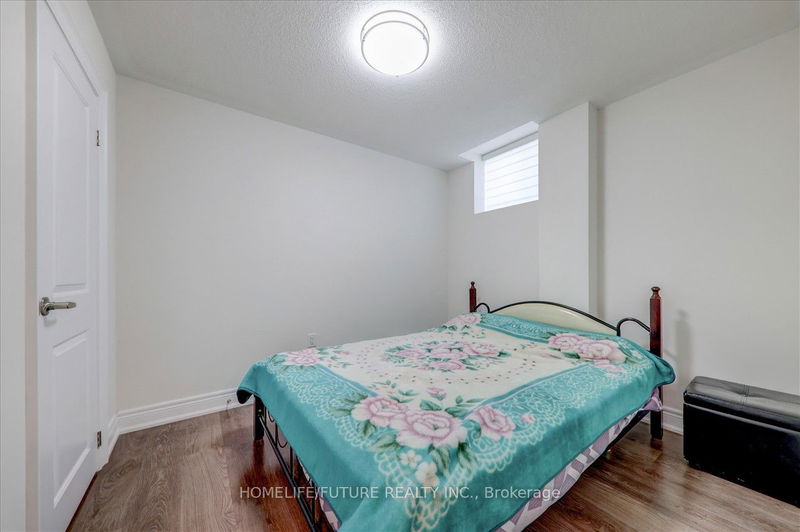 2634 Sapphire Dr  Pickering, L1X 0H3 | Image 32