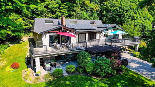 41 Meadowcliffe Drive