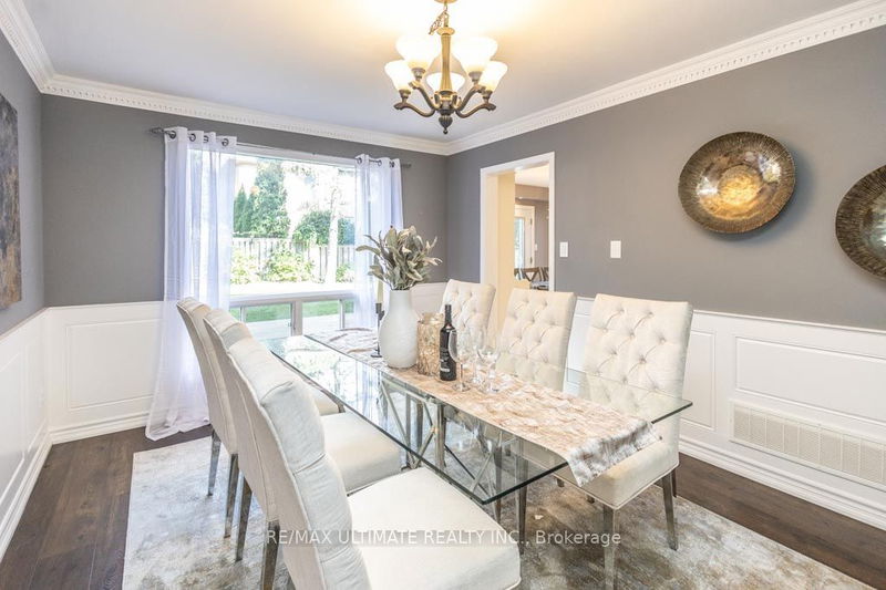 816 Regal Cres  Pickering, L1X 2P8 | Image 8